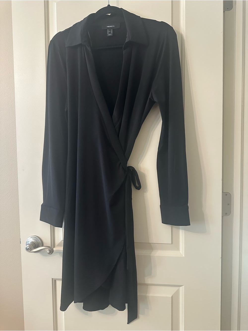 Forever 21 Black Collared Wrap Dress with Tie Closure - 1X
